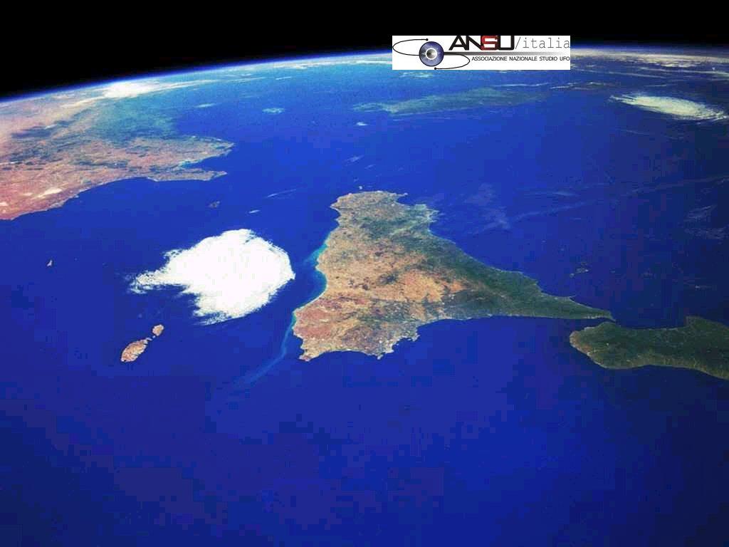 Sicilia_Tunisia_da_orbita.jpg